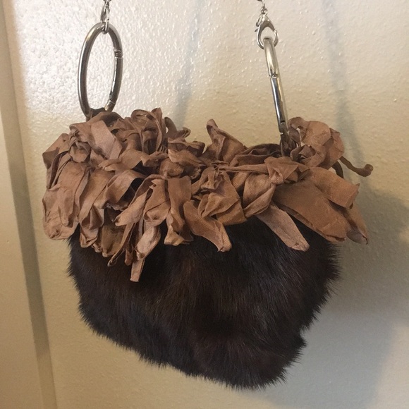 Phoebe and Josephine Handbag - Picture 3 of 14